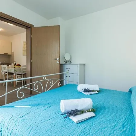 Family Friendly With A Swimming Pool Jurandvor, Krk - 24113 Baska (Krk)