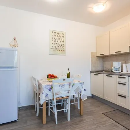 Apartment Family Friendly With A Swimming Pool Jurandvor, Krk - 24113 *