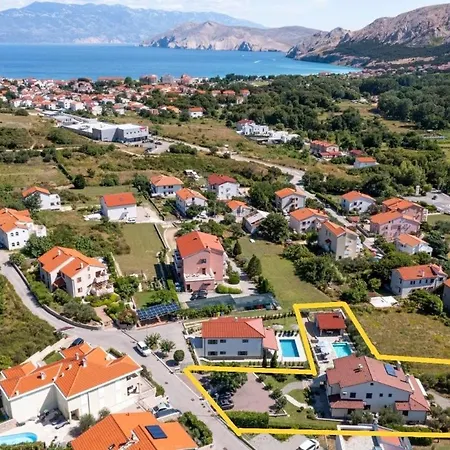 Apartment Family Friendly With A Swimming Pool Jurandvor, Krk - 24113 Baska (Krk)