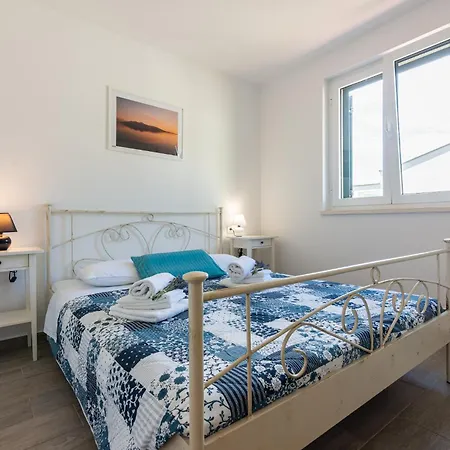 Family Friendly With A Swimming Pool Jurandvor, Krk - 24113 Apartment *